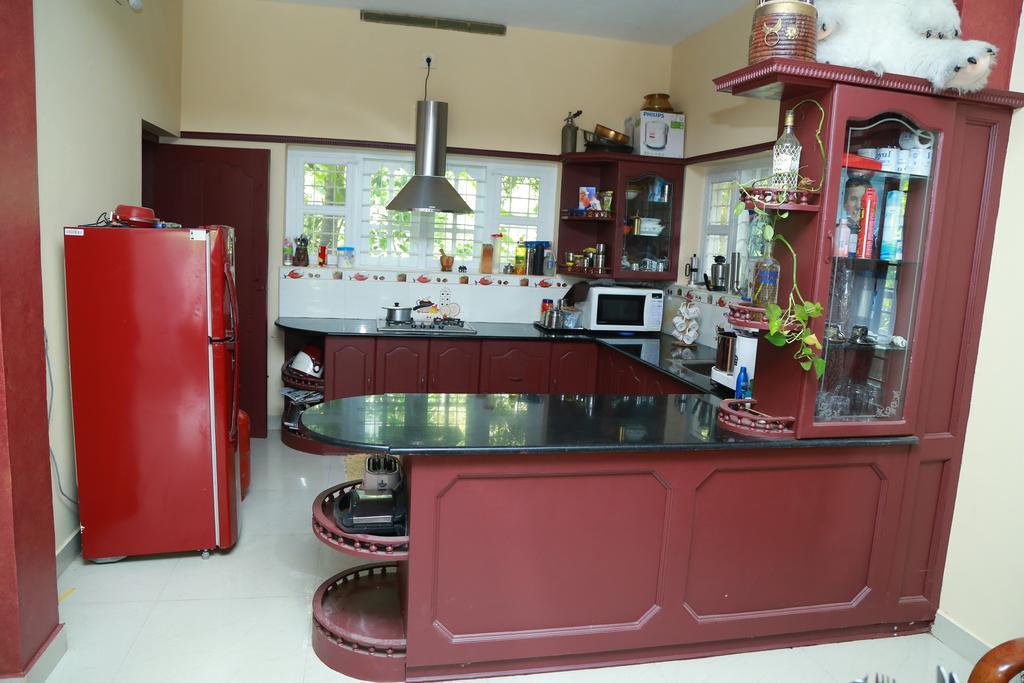 Ferndale Homestay Thekkady Exterior photo